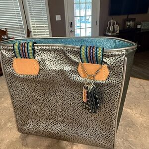 Consuela - Tommy Classic Tote Bag